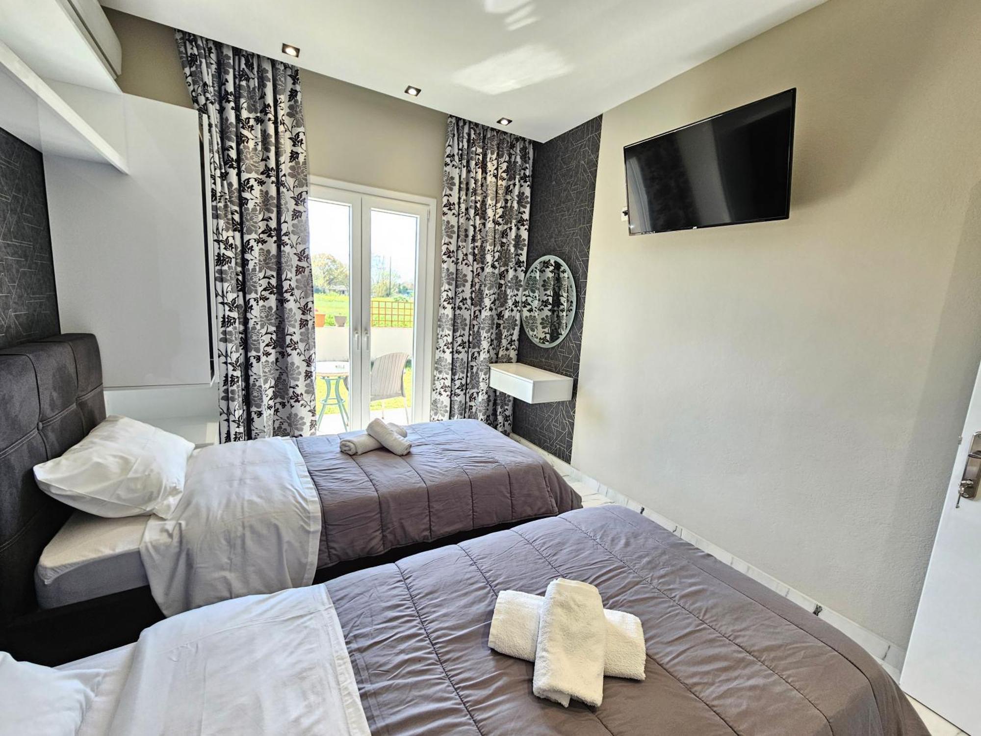 Evelina Luxury Suites In Corfu Ипсос Экстерьер фото