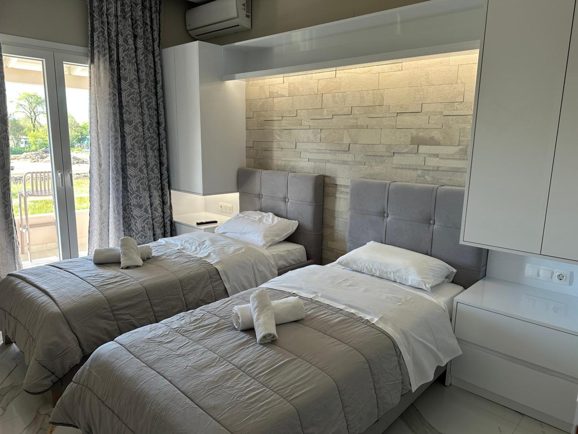 Evelina Luxury Suites In Corfu Ипсос Экстерьер фото